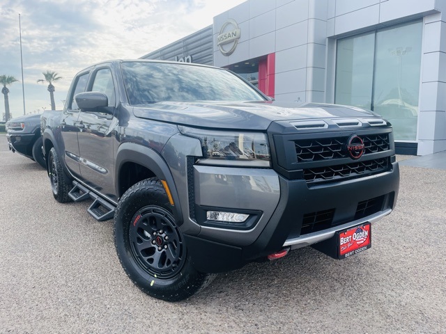 2026 Nissan Frontier PRO-X's photo