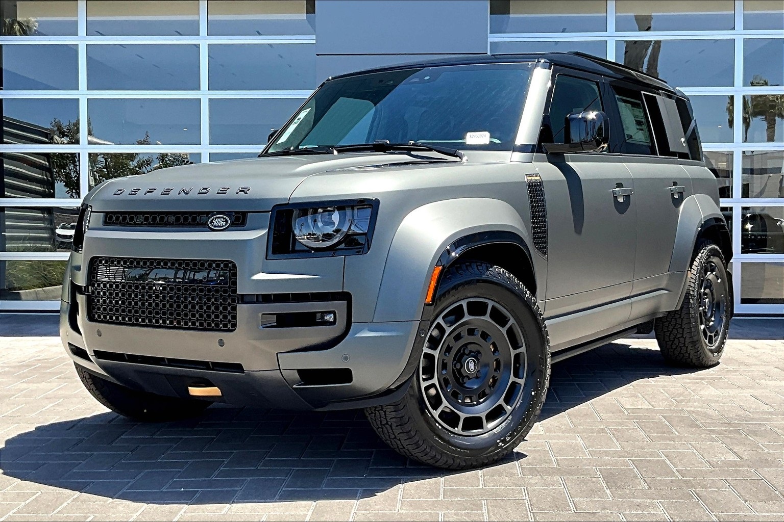 2025 Land Rover Defender