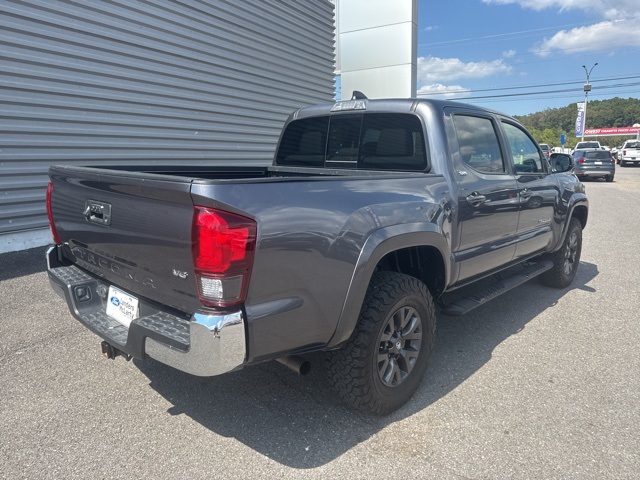 2021 Toyota Tacoma SR5 V6 photo 2