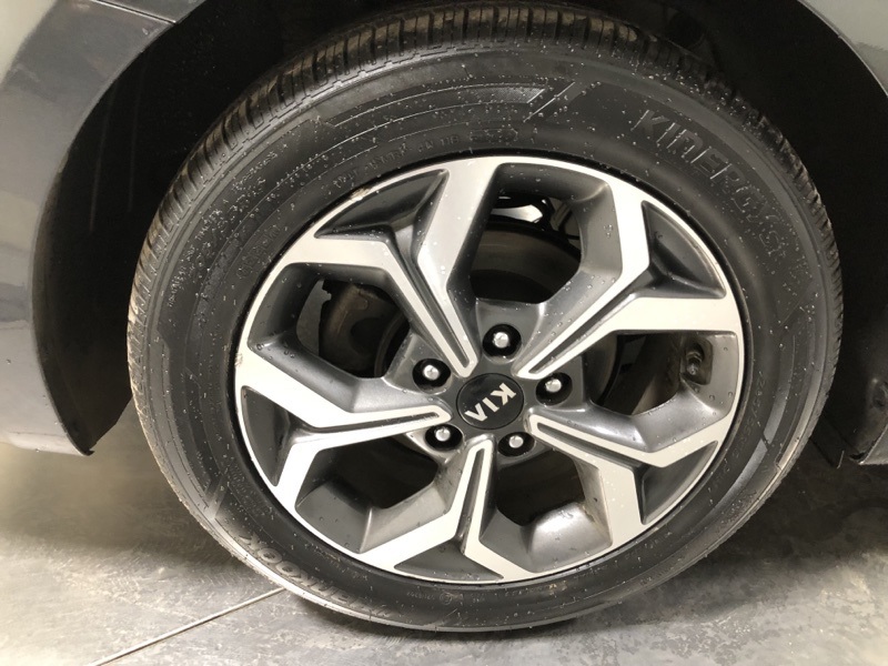 2020 Kia Forte LXS photo 9