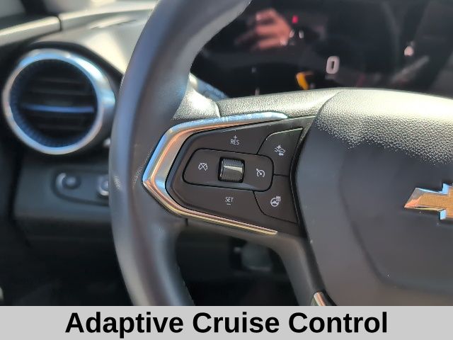 2025 Chevrolet Trax LT photo 6