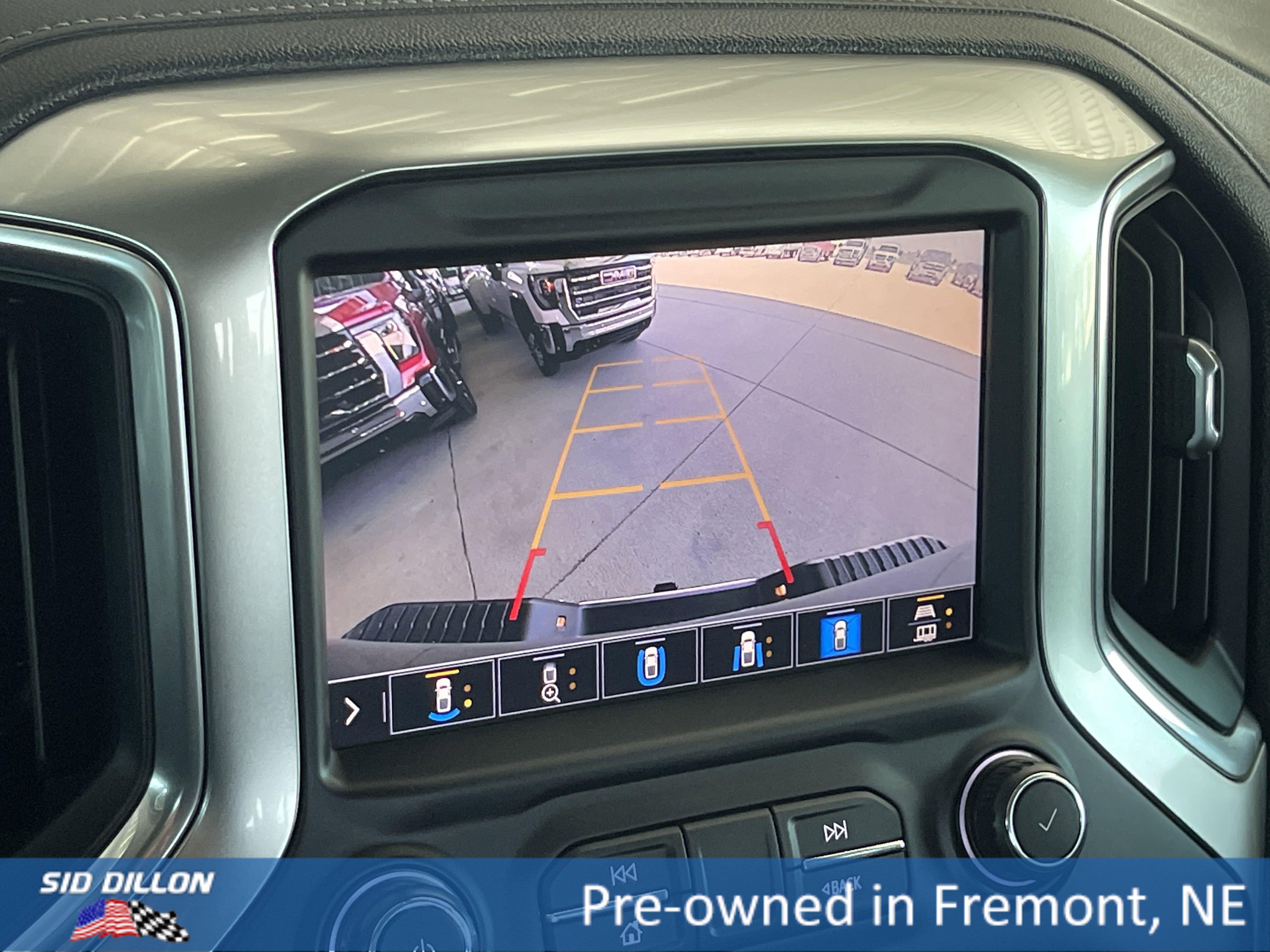 Used 2020 Shadow Gray Metallic Chevrolet LTZ image 4