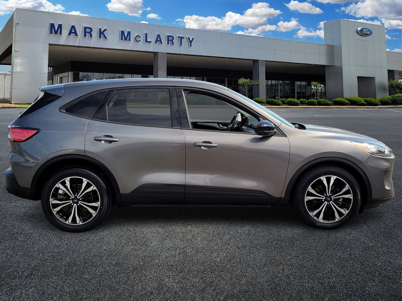 2021 Ford Escape SE Hybrid photo 2