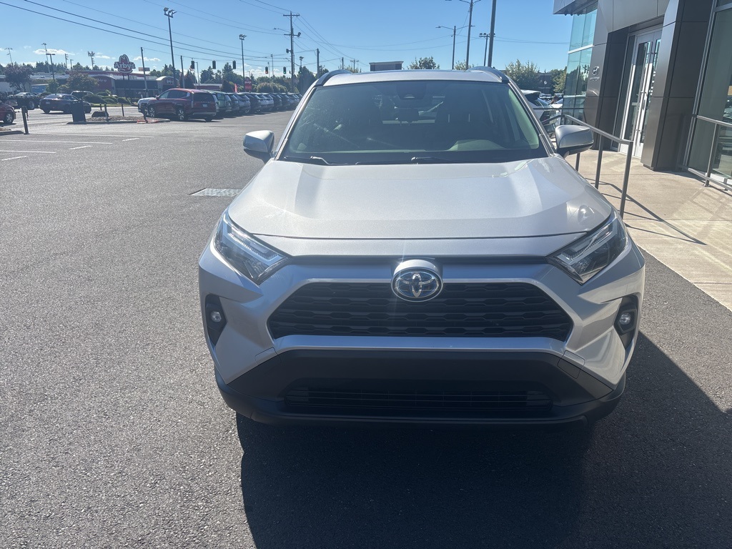 2022 Toyota RAV4 Hybrid XLE Premium photo 2