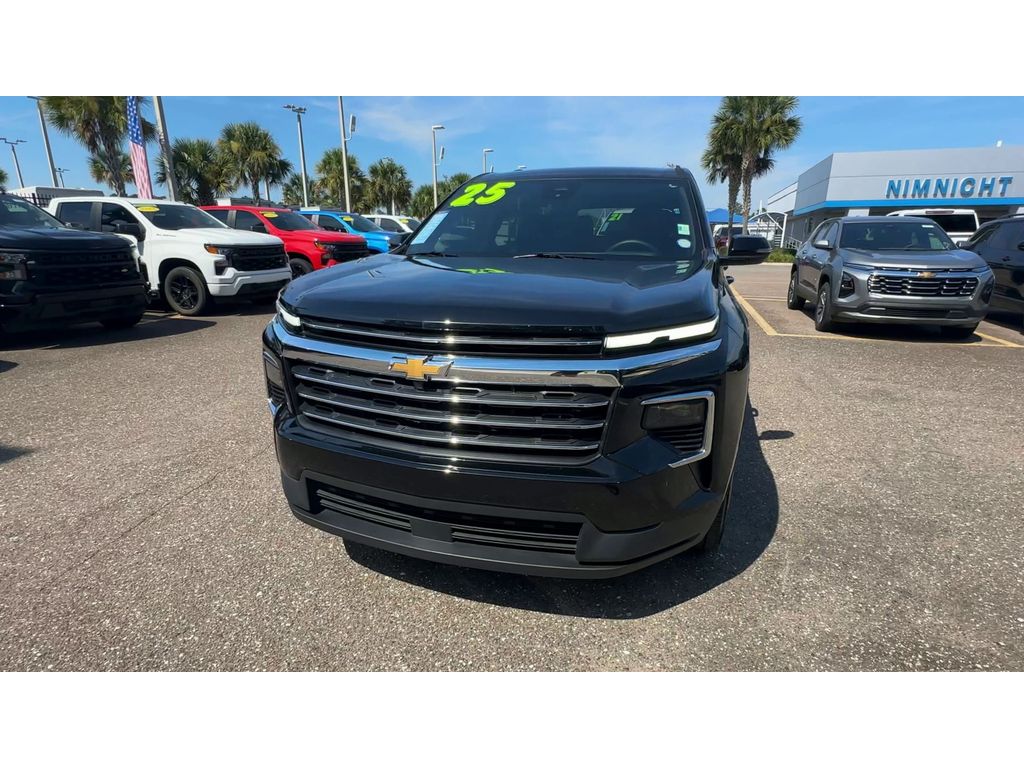 2025 Chevrolet Traverse photo 7
