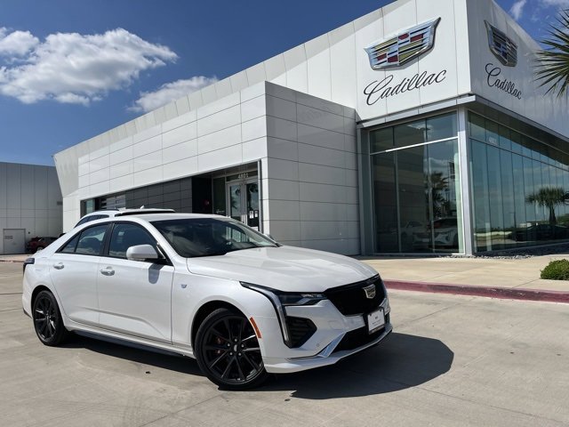 2025 Cadillac CT4