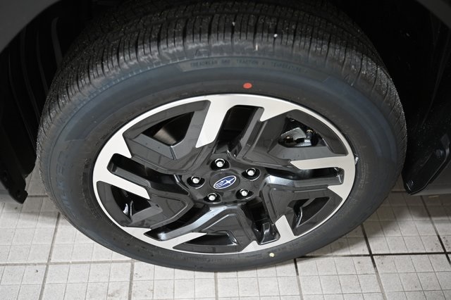 2025 Subaru Forester Limited photo 16