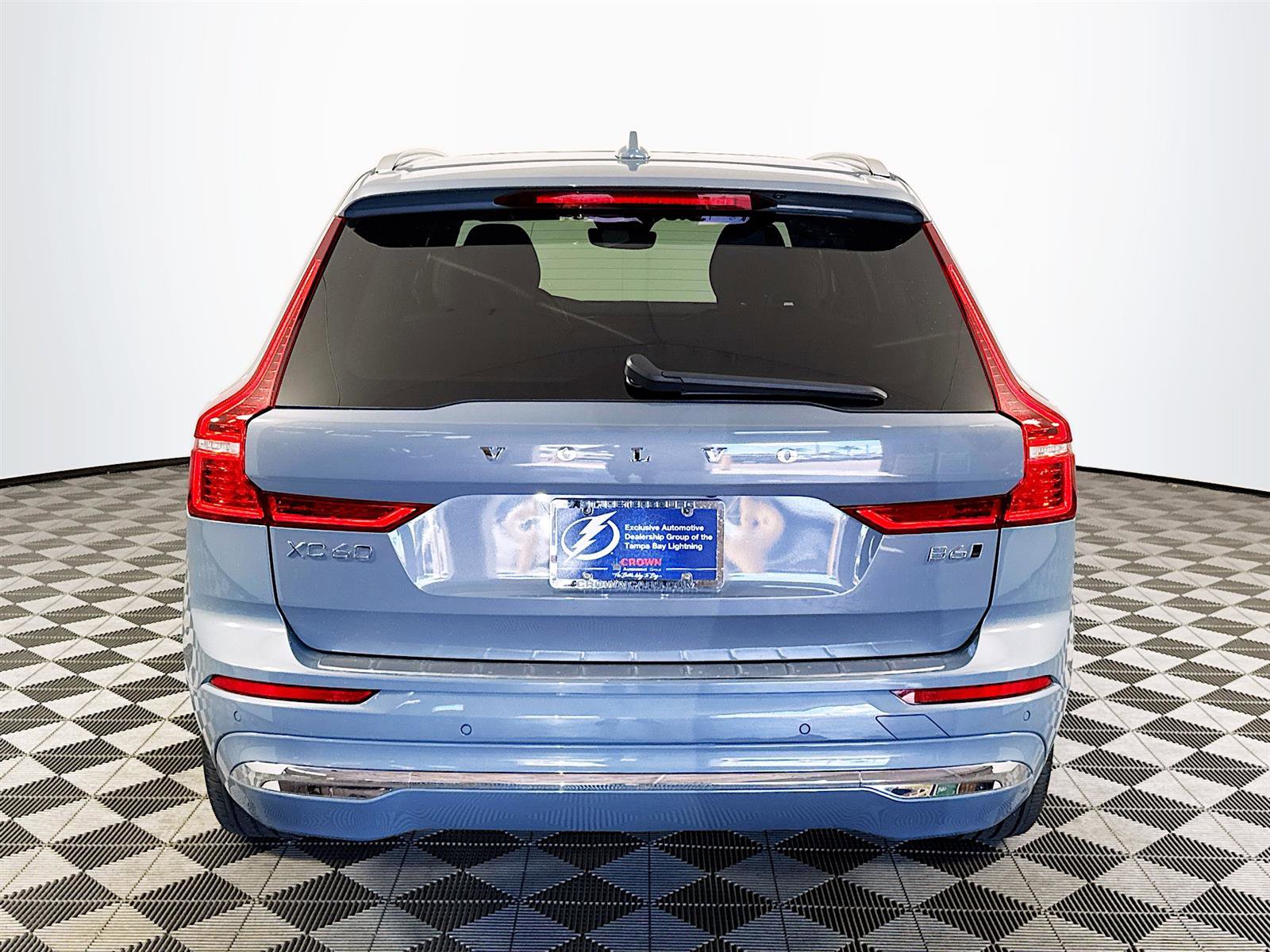 2023 Volvo XC60 Ultimate photo 5