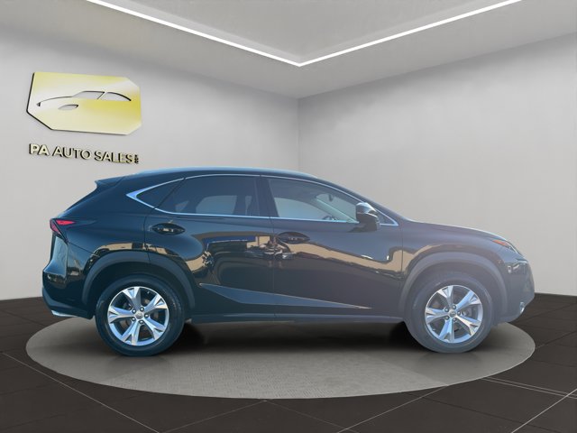 2017 Lexus NX 200t Luxury photo 8