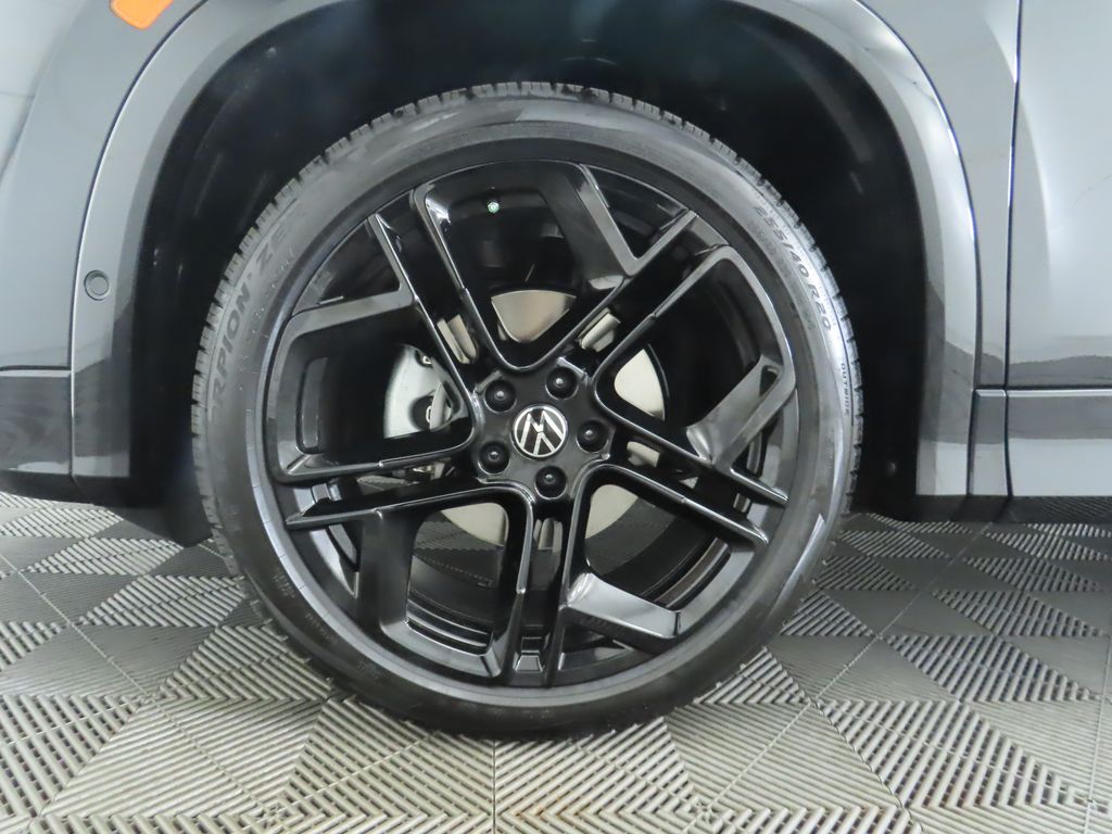 2025 Volkswagen Tiguan SE R-Line Black photo 28