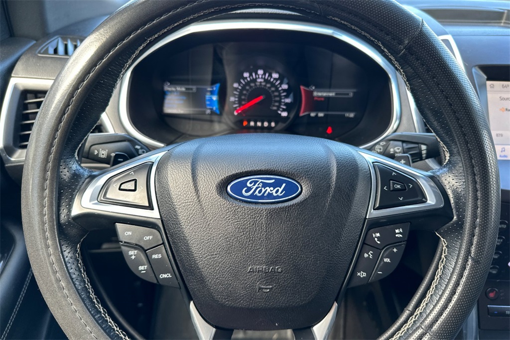 2020 Ford Edge ST photo 20