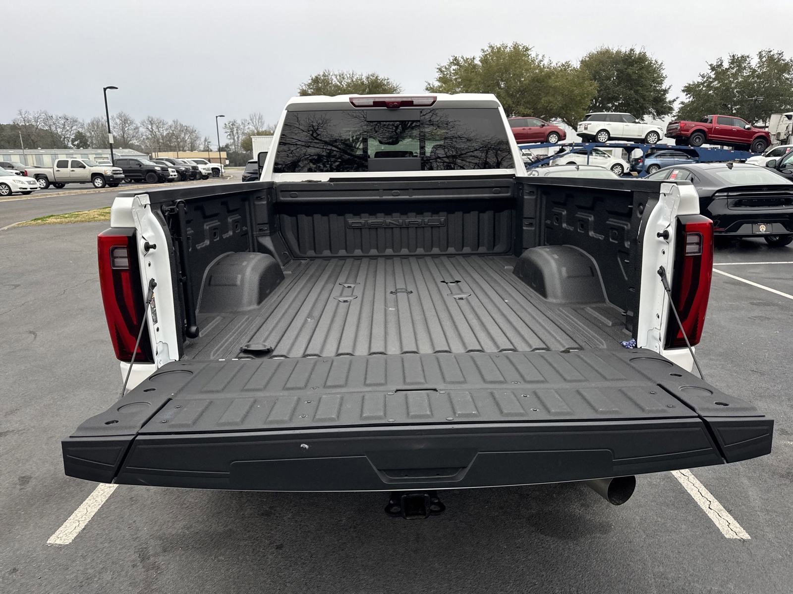 2024 Gmc Sierra HD Denali Ultimate photo 38