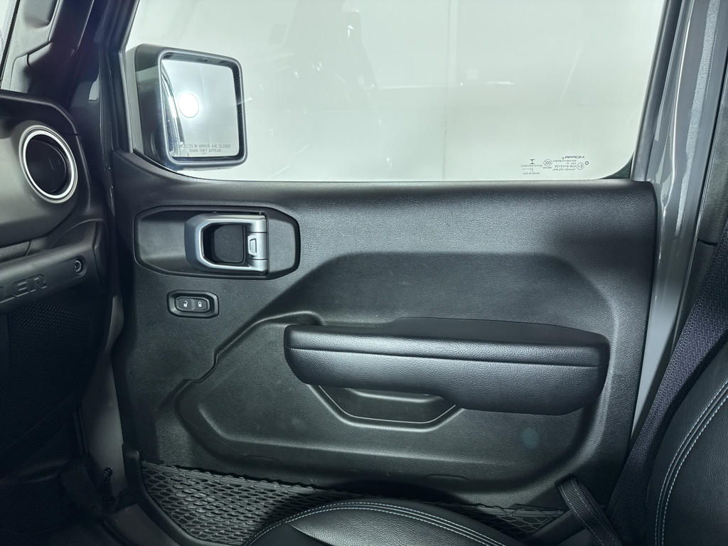 2021 Jeep Wrangler Unlimited Rubicon 4xe photo 36
