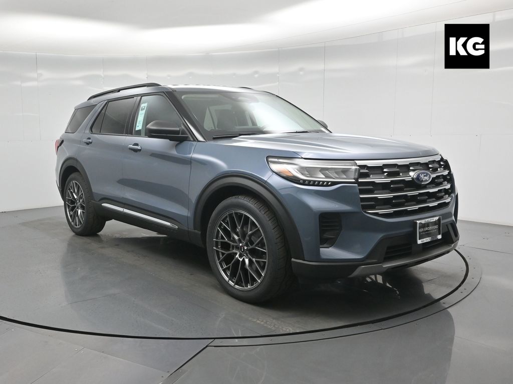 2025 Ford Explorer Active's photo