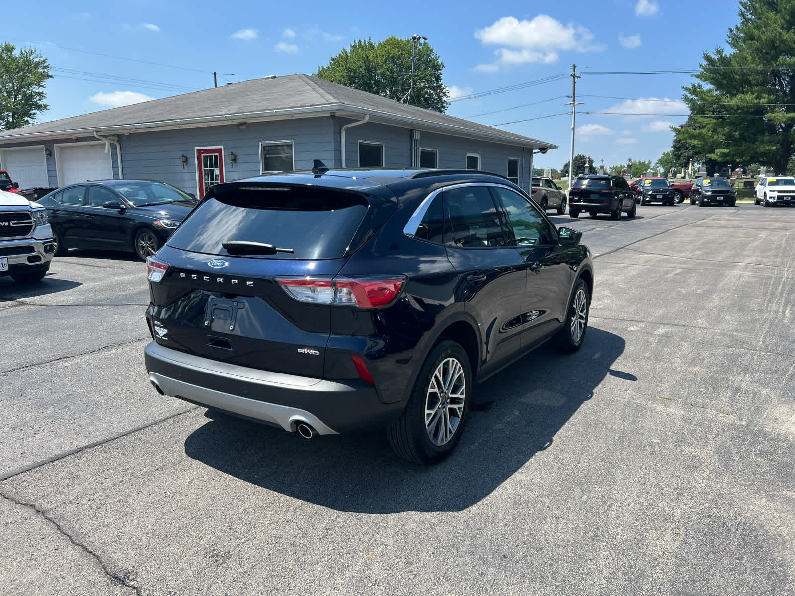 2021 Ford Escape SEL photo 3