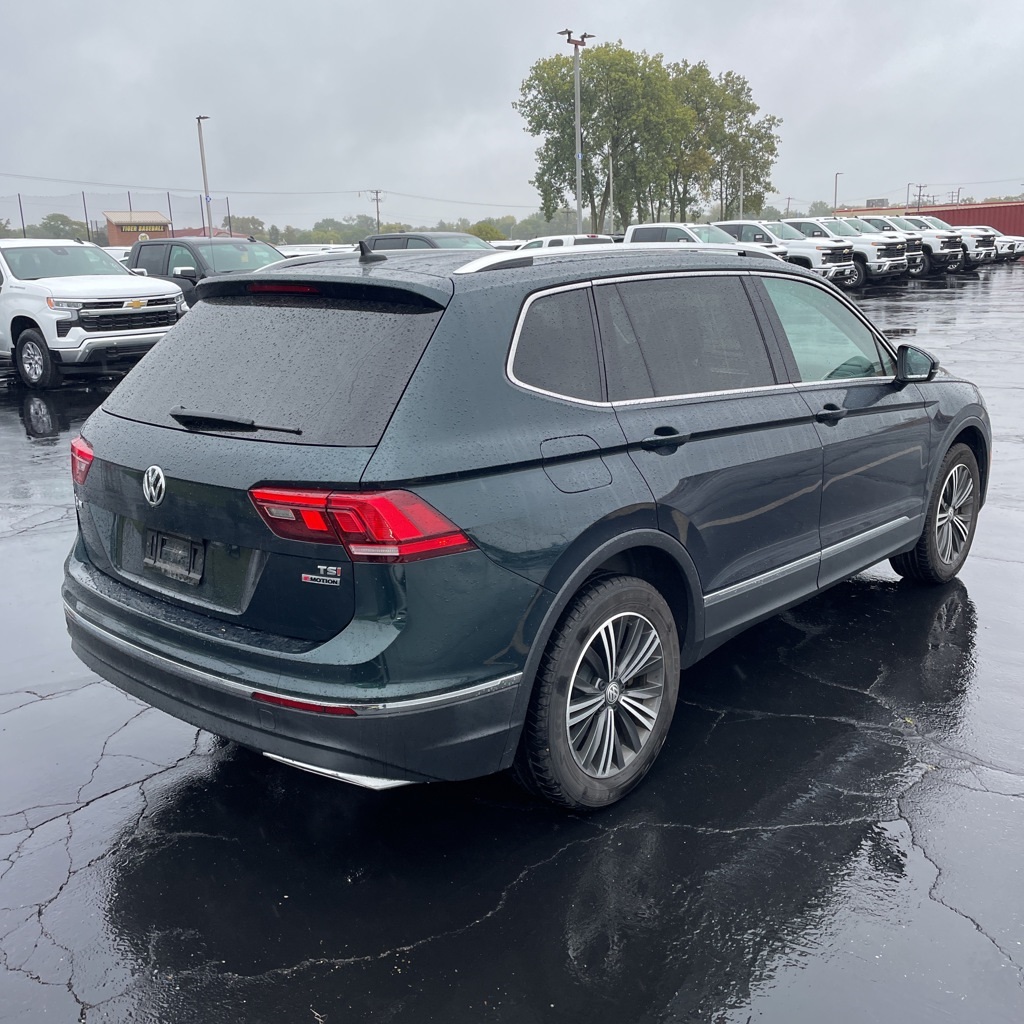 2018 Volkswagen Tiguan SEL photo 4