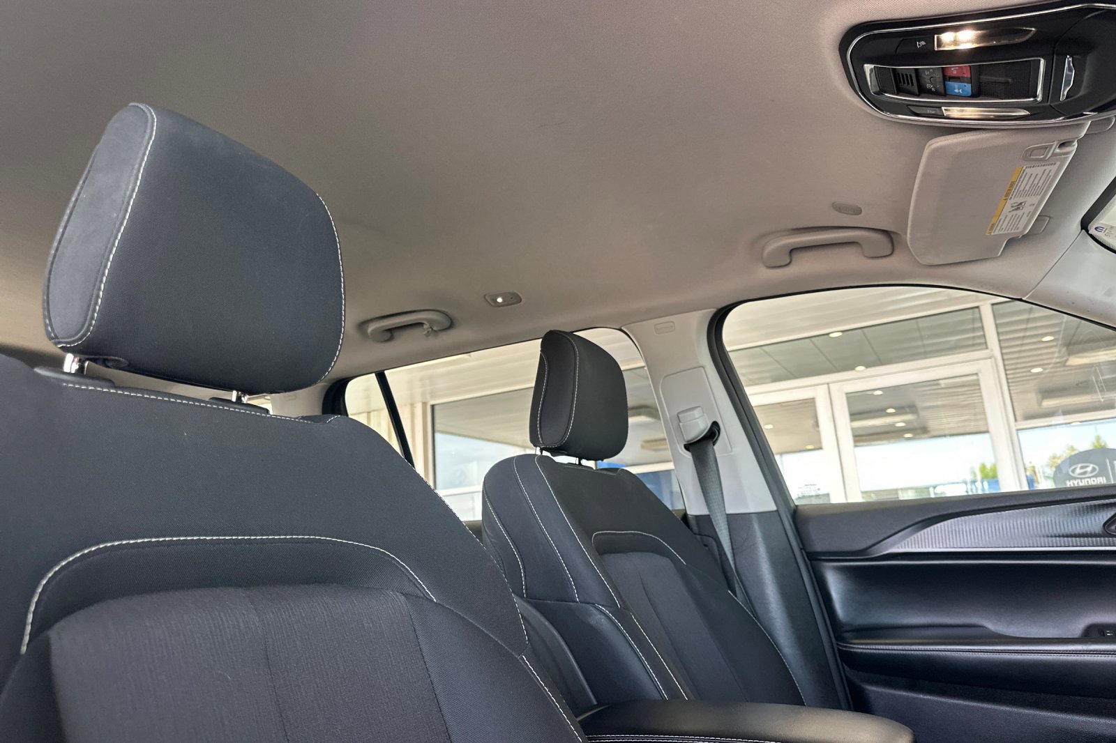 2023 Jeep Grand Cherokee Laredo Sport photo 17