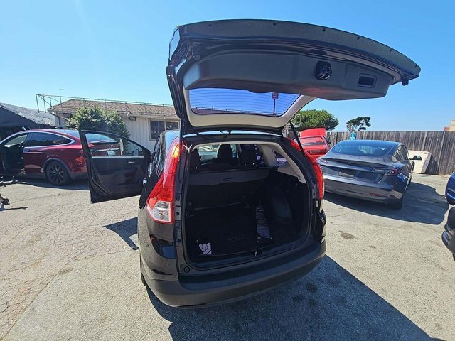 2014 Honda CR-V LX photo 8