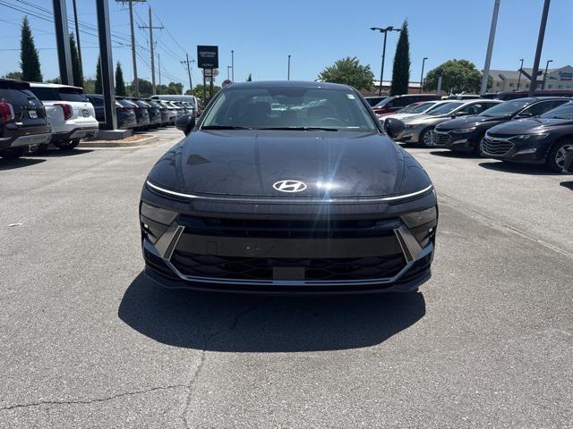 New 2025 Blue Hyundai SEL image 2