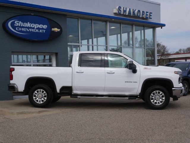 Used 2024 Chevrolet Silverado 2500HD LTZ with VIN 1GC4YPEY1RF110731 for sale in Shakopee, Minnesota