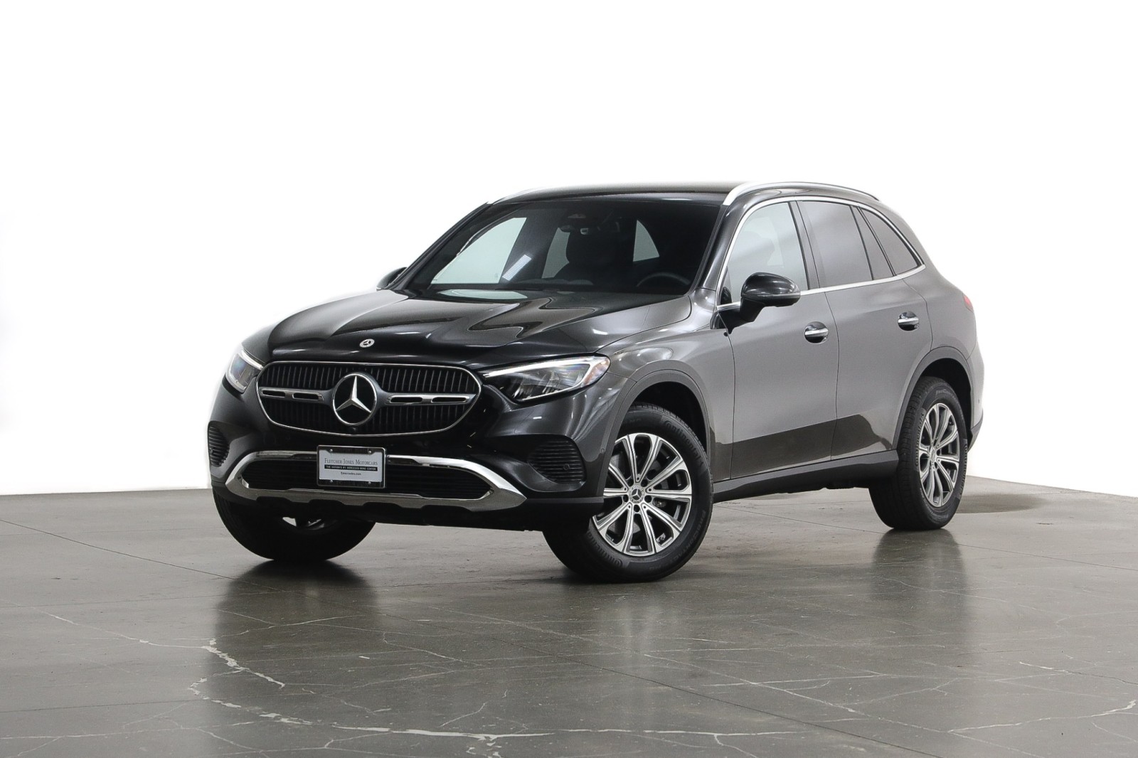 Next-to-New 2025 GLC 300 SUV