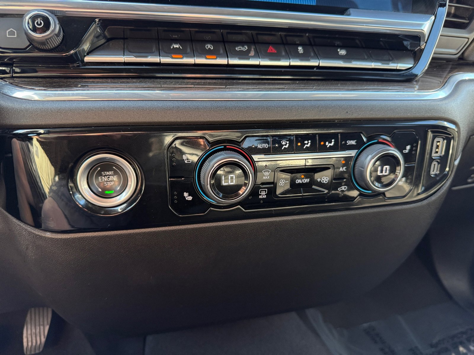 2024 Chevrolet Silverado 1500 LT photo 13