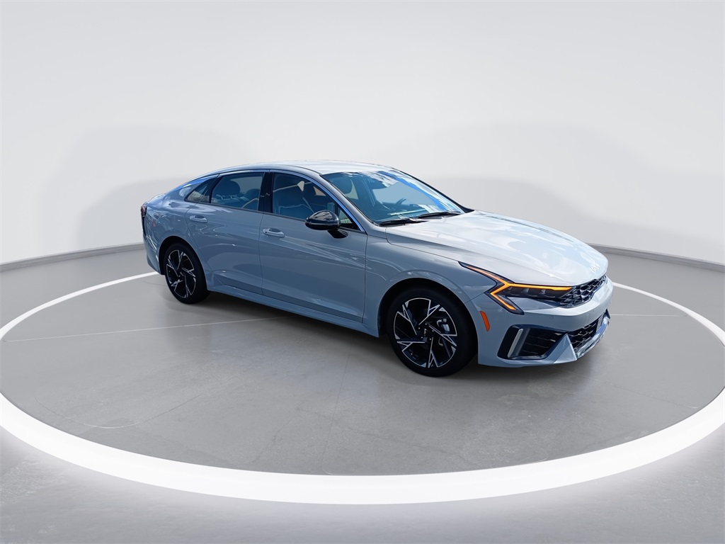 2025 Kia K5 GT-Line photo 2
