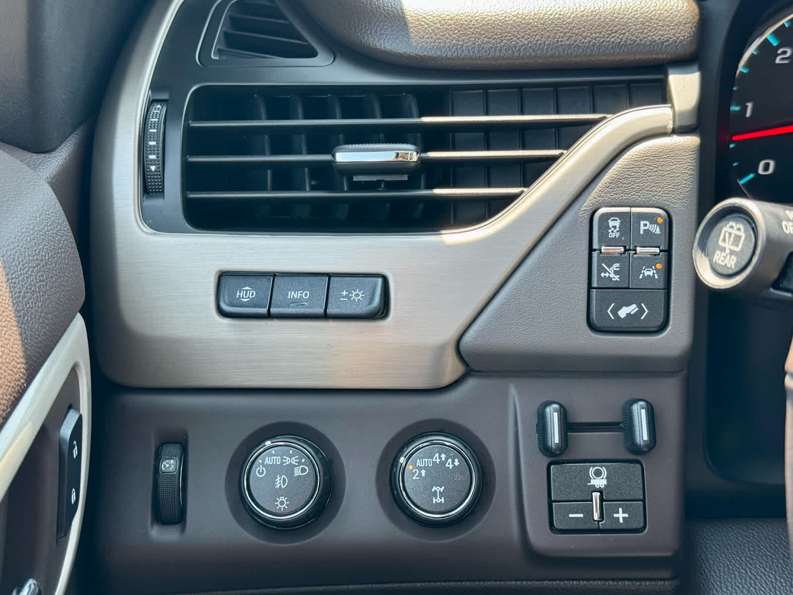 2019 Gmc Yukon Denali photo 14