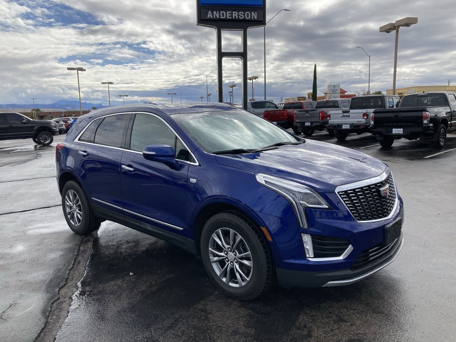 2023 Cadillac XT5 Premium Luxury photo 3