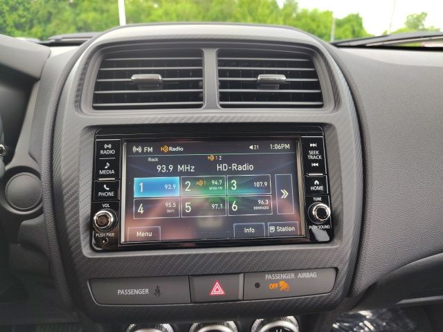 2025 Mitsubishi Outlander Sport ES photo 13
