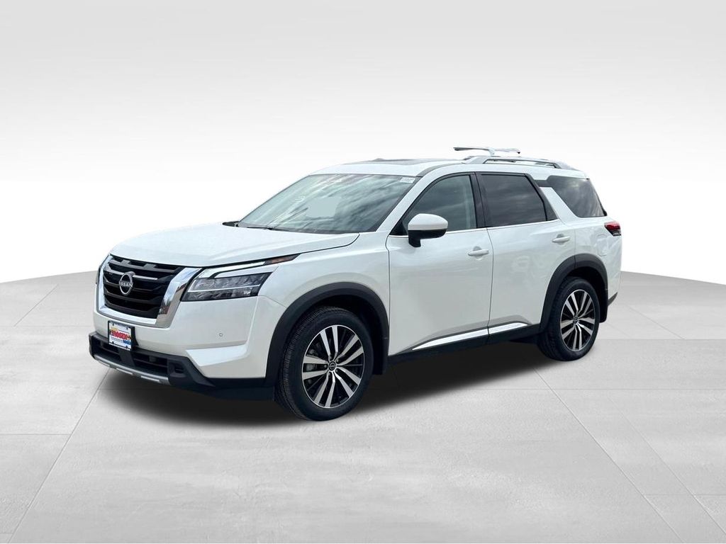 New 2023 Nissan Pathfinder Platinum 4D Sport Utility in Milwaukee