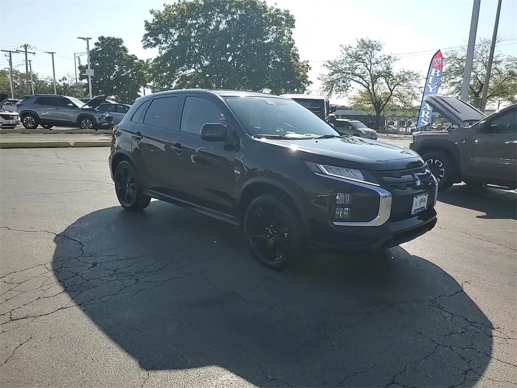 2022 Mitsubishi Outlander Sport LE photo 3