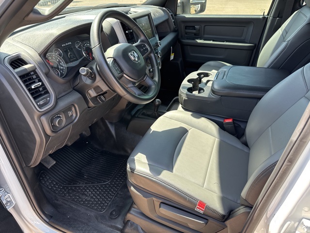 2024 Ram 3500 Tradesman photo 14