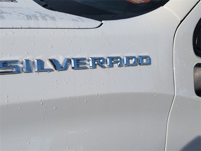 2026 Chevrolet Silverado Custom photo 6