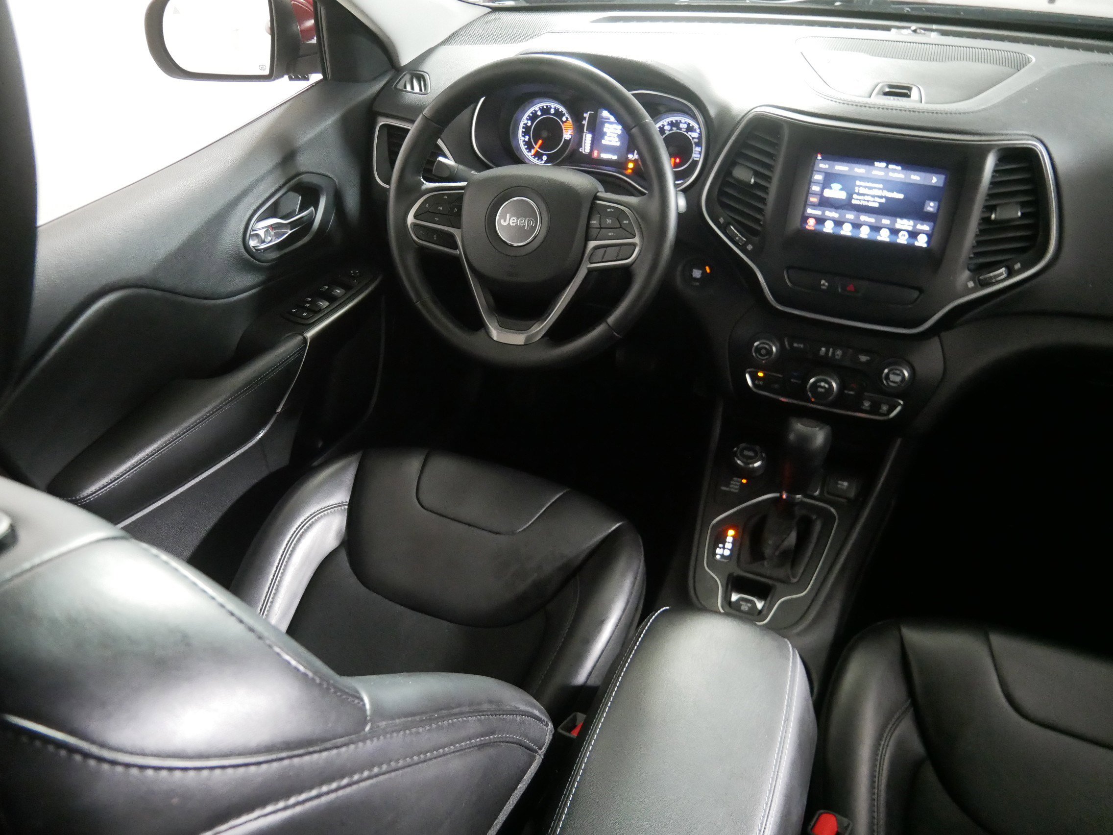 2019 Jeep Cherokee Latitude photo 9