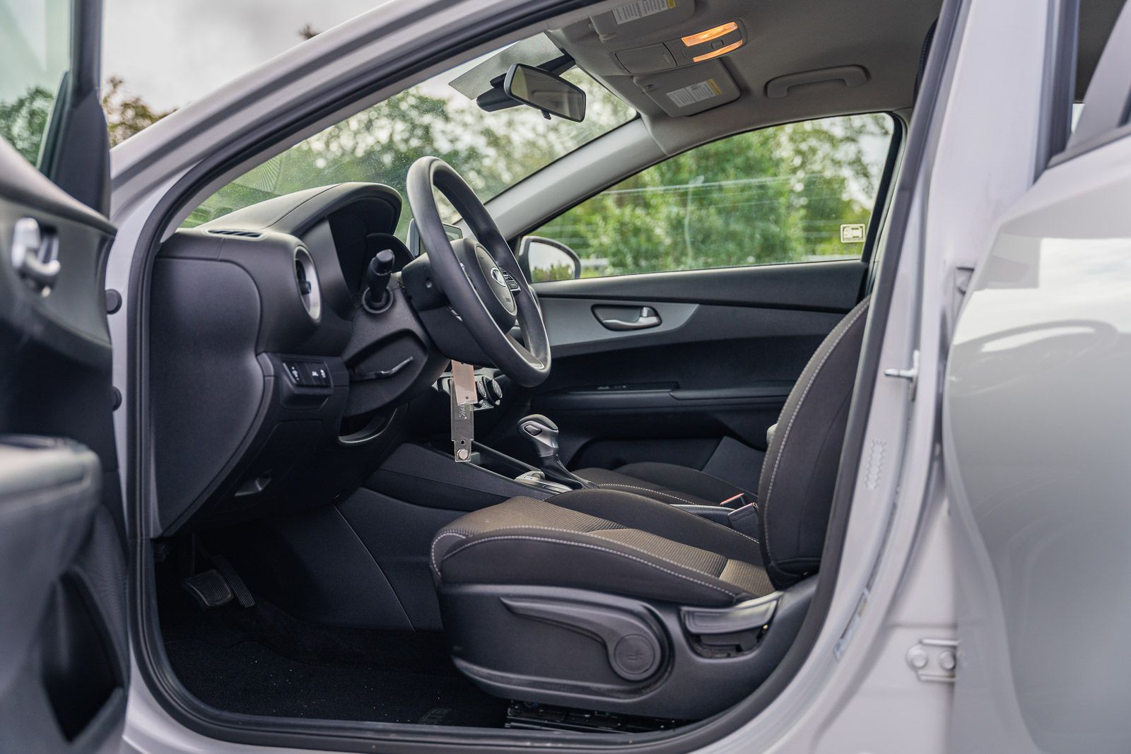 2020 Kia Forte LXS photo 17