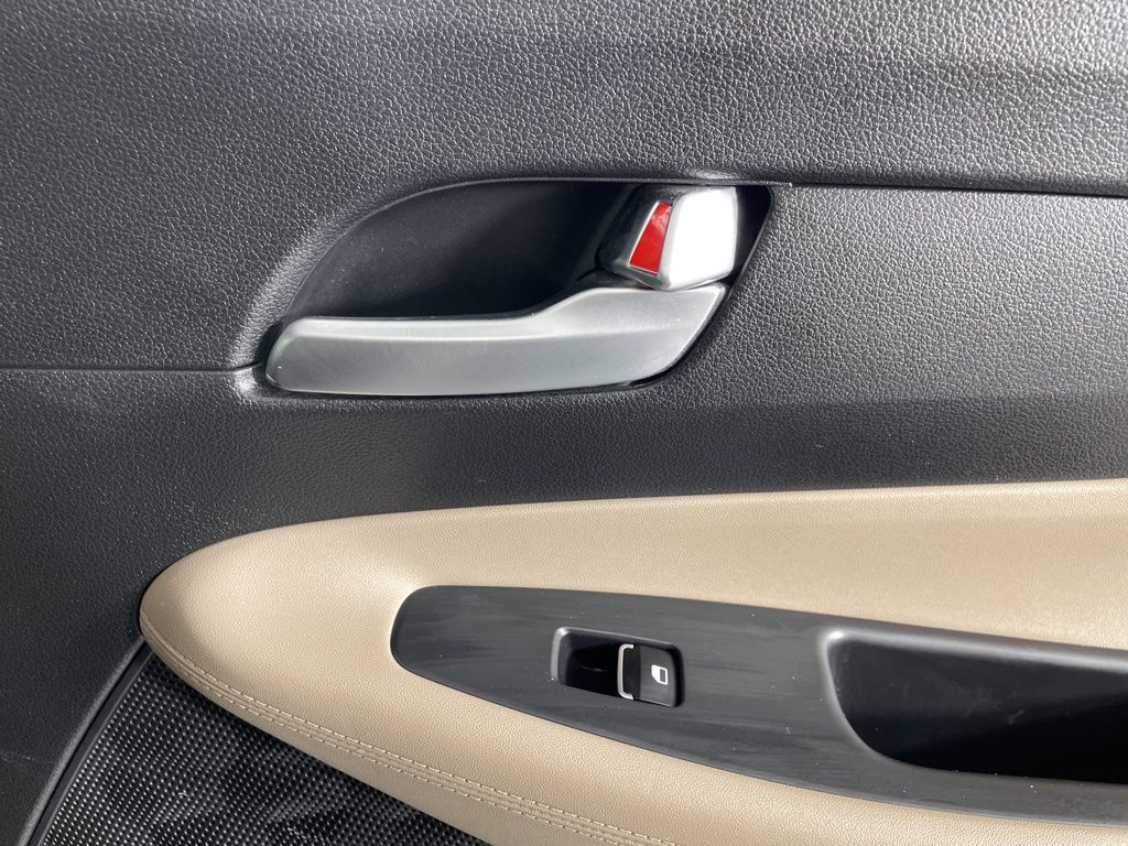 2020 Hyundai Santa Fe SEL photo 15