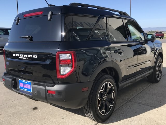 2025 Ford Bronco Sport Outer Banks photo 21