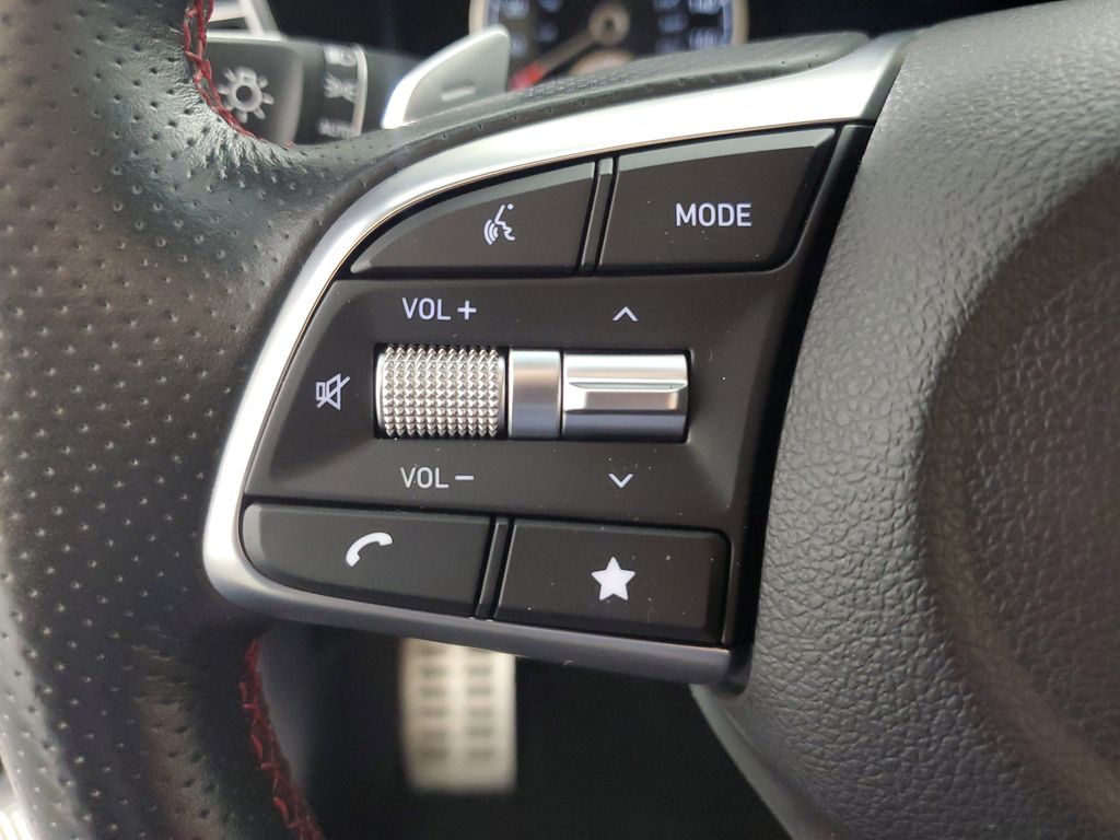 2022 Genesis G70 3.3T photo 23