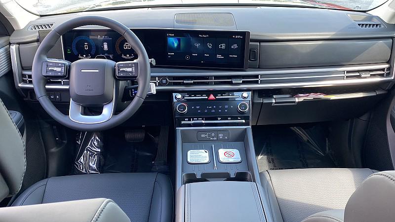 2026 Hyundai Santa Fe SEL photo 43