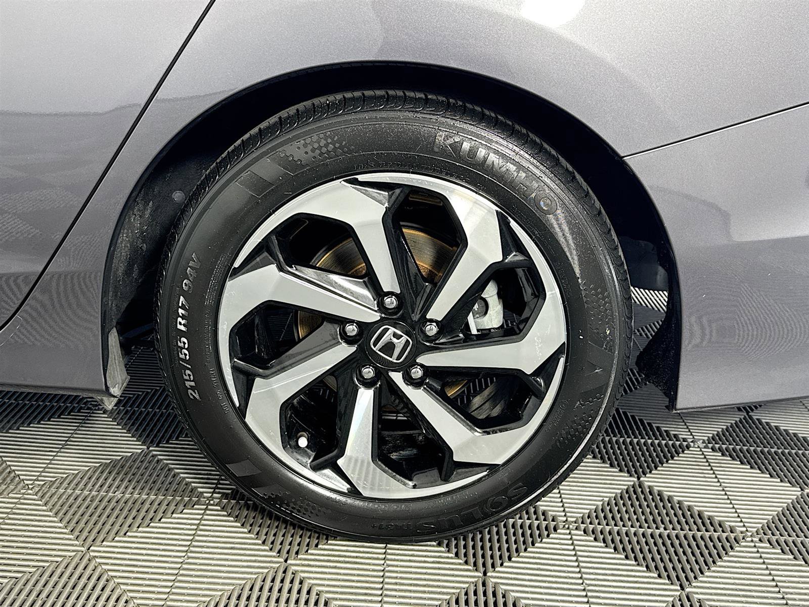 2016 Honda Accord EX-L photo 27