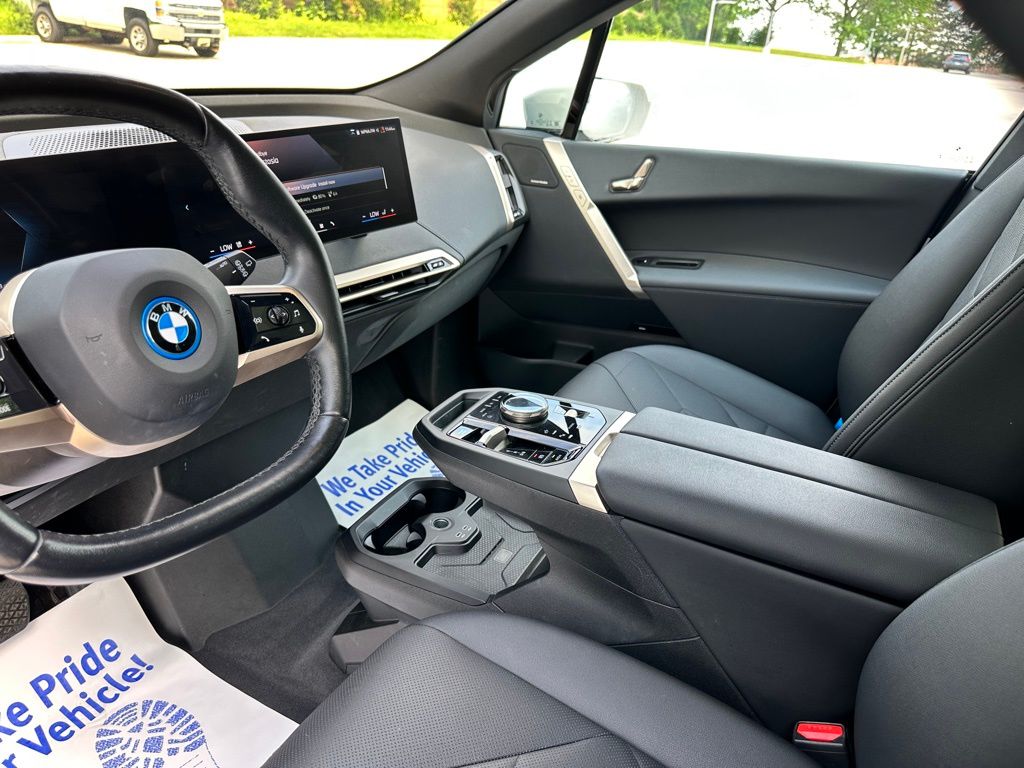 2024 Bmw iX photo 16