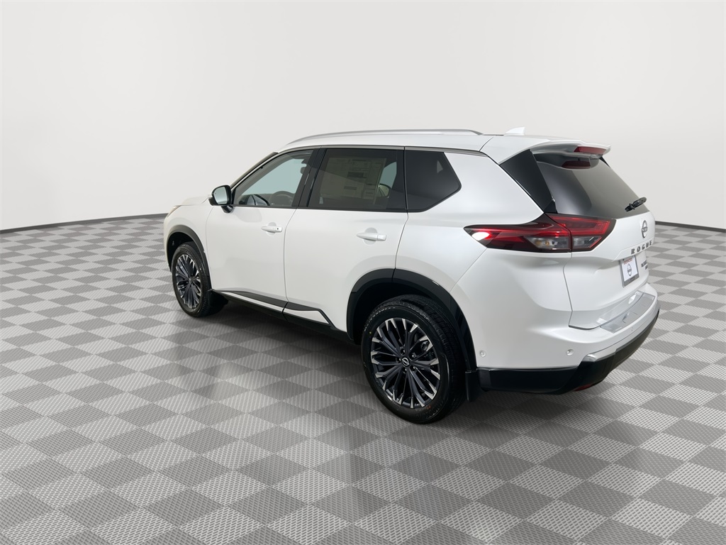 2026 Nissan Rogue Platinum photo 5