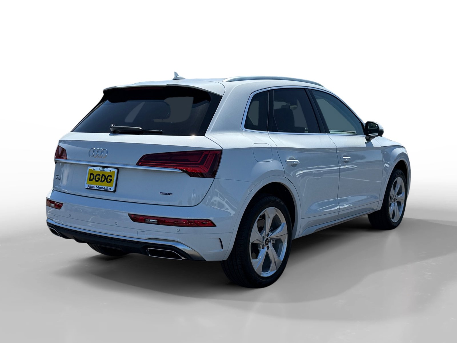 2025 Audi Q5 45 S line Premium Plus photo 4