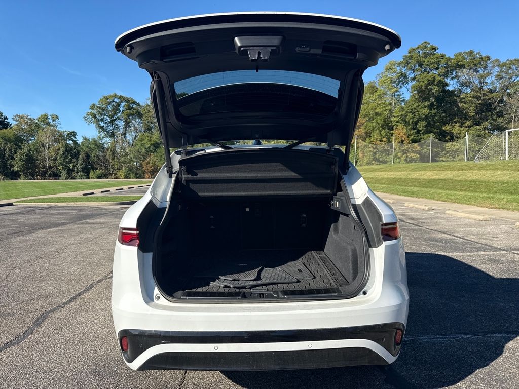 2024 Jaguar F-PACE P250 R-Dynamic S photo 9