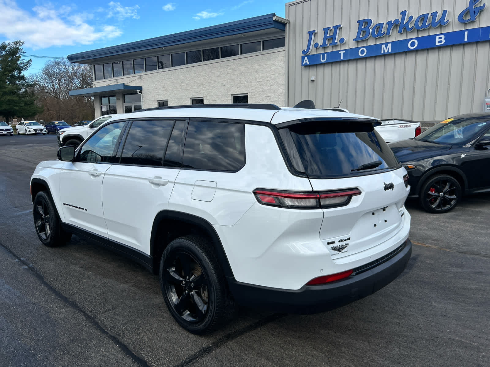 2023 Jeep Grand Cherokee Limited photo 4