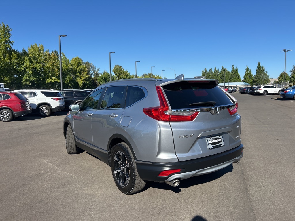 2018 Honda CR-V Touring photo 4
