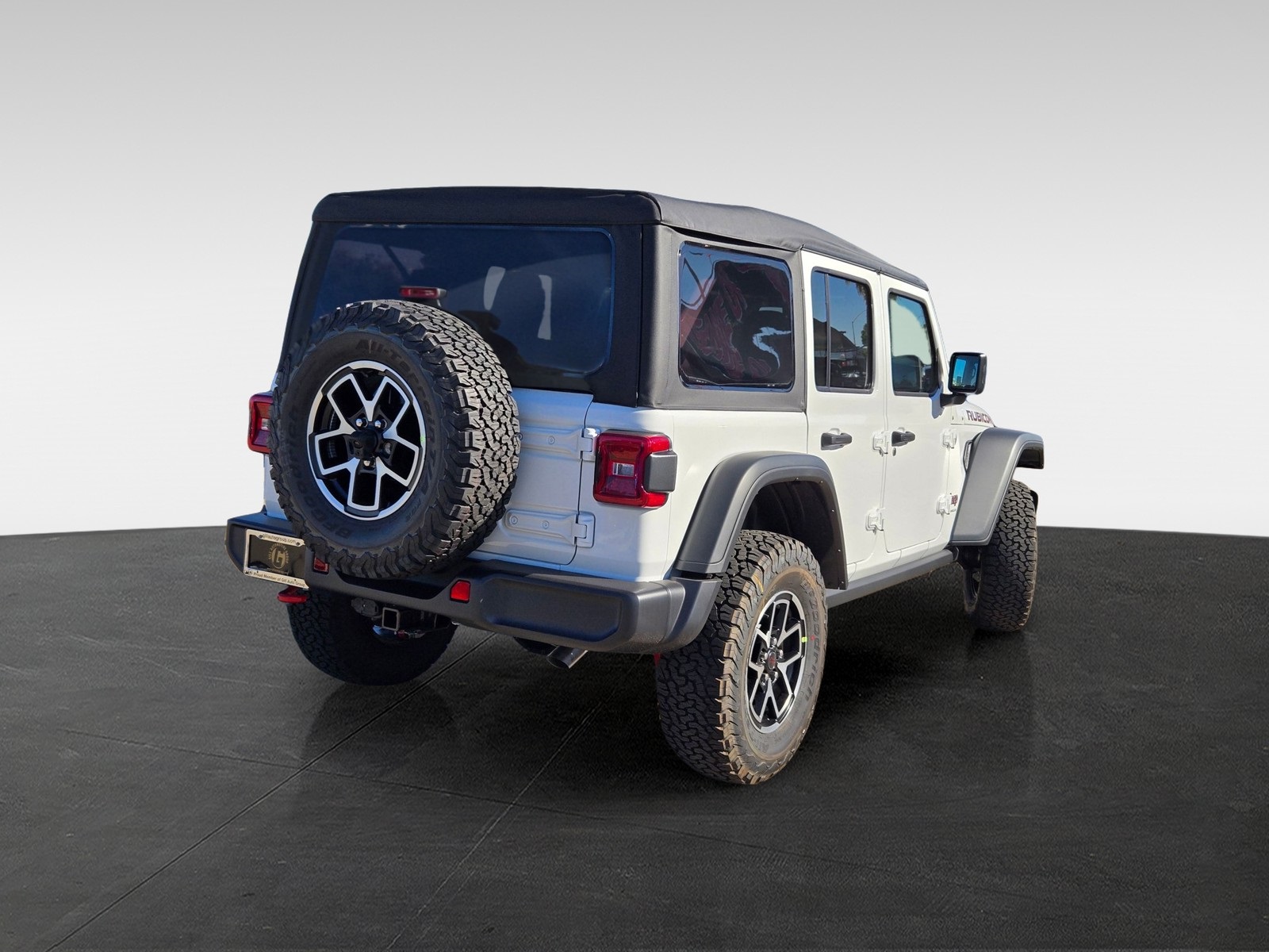 2025 Jeep Wrangler Rubicon photo 4