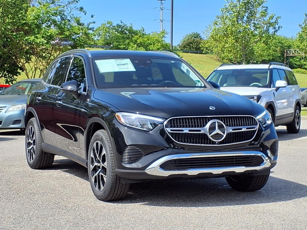 2025 Mercedes Benz GLC 350e 4MATIC photo 2