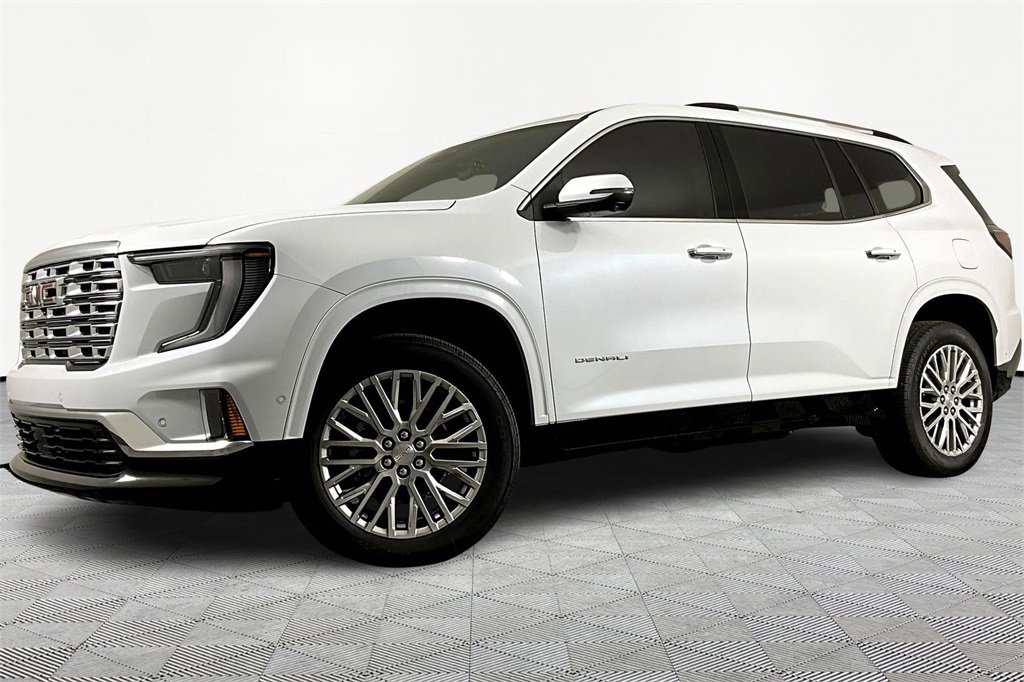 2026 GMC Acadia Denali's photo